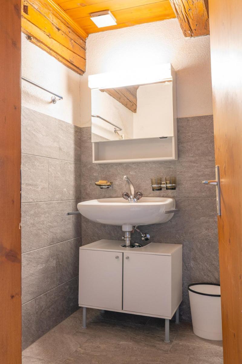 Chrona Bed & Breakfast Jenaz Quarto foto