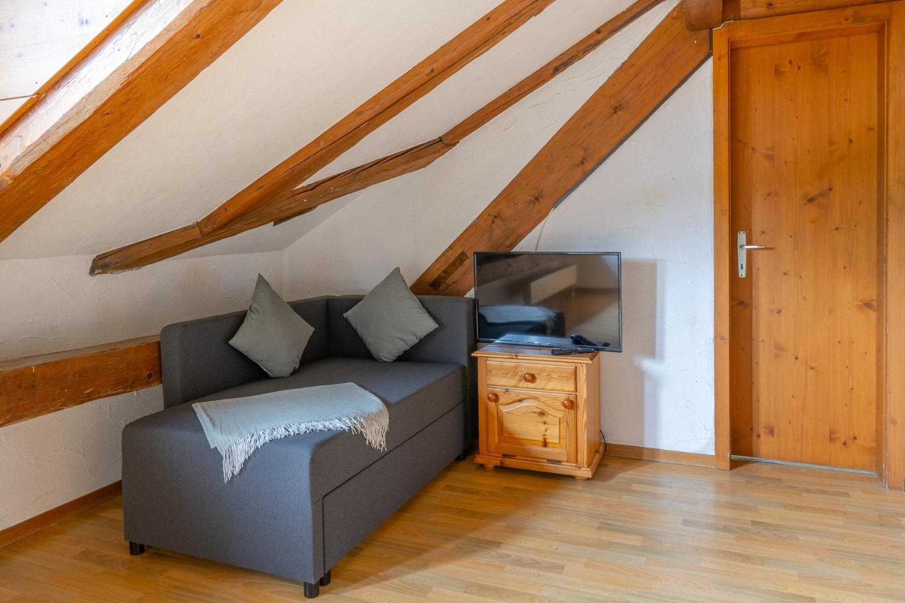 Chrona Bed & Breakfast Jenaz Quarto foto